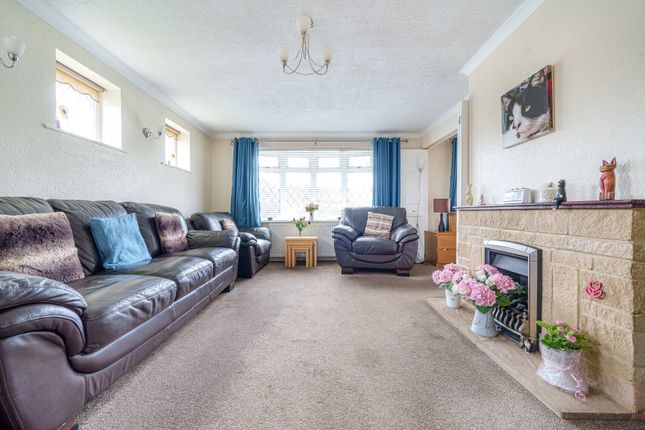 Abbeydale, Bristol BS36 2 bed bungalow for sale