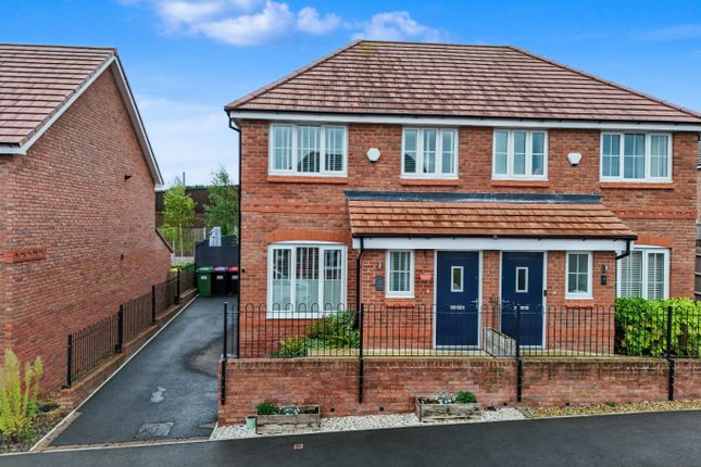 3 bedroom semi-detached house for sale