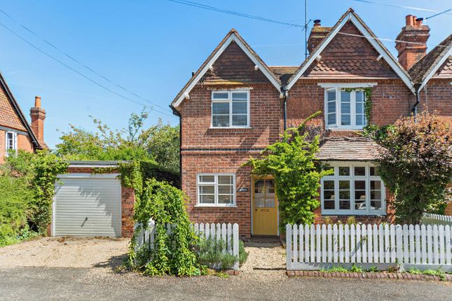 The Moors, Pangbourne, Berkshire 3 bed semi