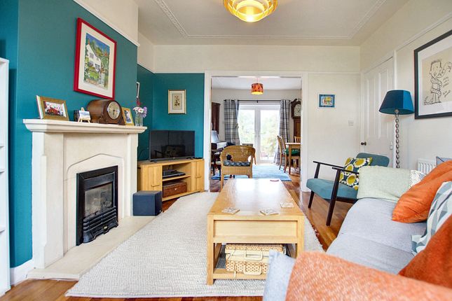 5 bedroom semi-detached house for sale