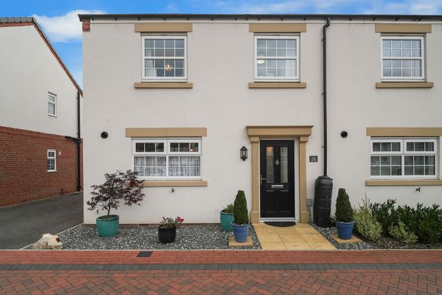 Thorpe Gardens, Doncaster, DN4 3 bed end of terrace house for sale