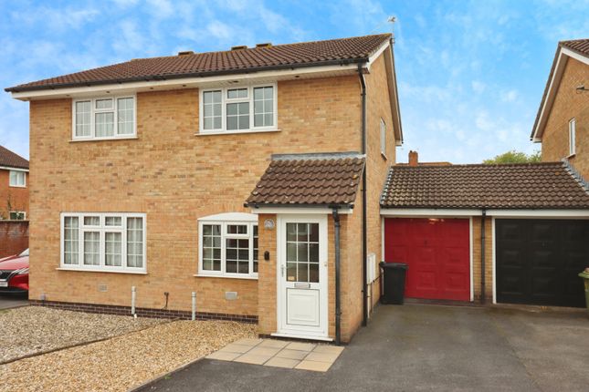 2 bedroom semi-detached house for sale