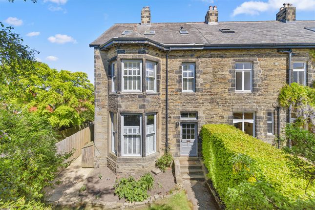 Ben Rhydding Drive, Ilkley LS29 6 bed house for sale