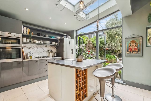 Pendle Road, London SW16 3 bed house for sale