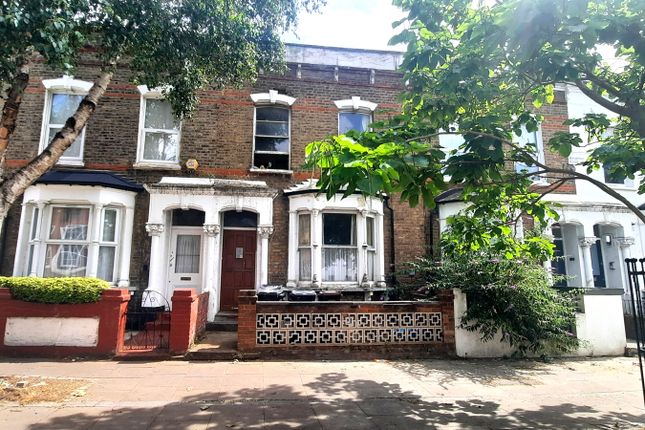 4 bed terraced house