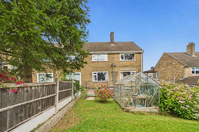 Churchill Avenue, Middleton, Matlock DE4 3 bed semi