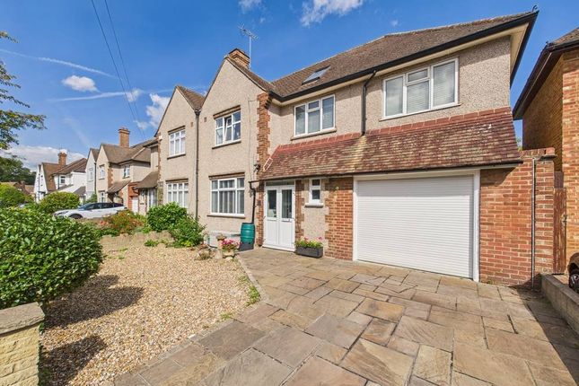 Queens Avenue, Feltham, Middlesex, TW13 5 bed semi