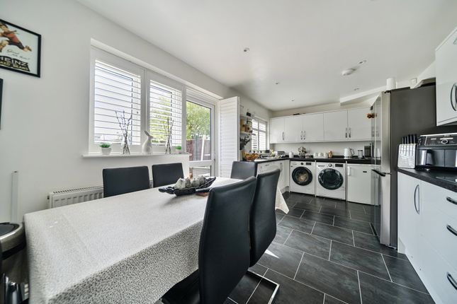 Moorside Road, Bromley 2 bed terraced house for sale