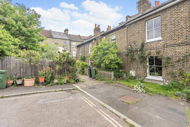Archbishops Place, Brixton, London, SW2 3 bed semi