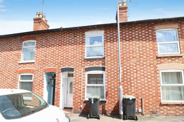 Grove Road, Rushden NN10 3 bed terraced house for sale
