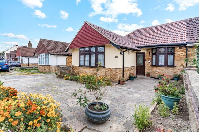 Dorkins Way, Upminster, RM14 3 bed semi