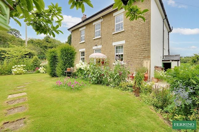 Paddock and Gardens, Saunders Green... 5 bed detached house for sale