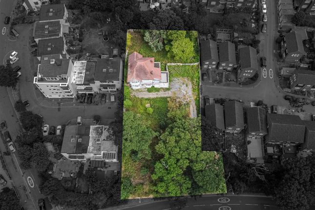 Mansfield Hill, London E4 4 bed detached house for sale