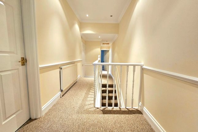 High Street, Wealdstone 2 bed flat for sale