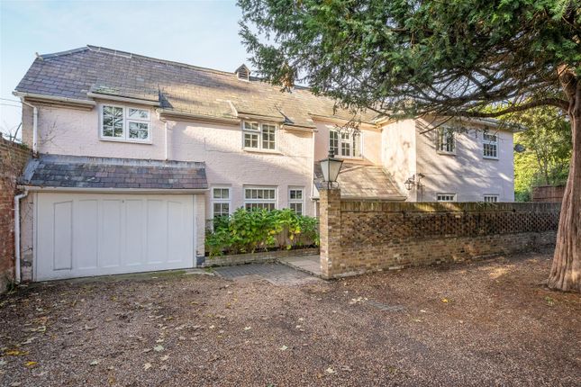 High Street, Datchet 5 bed detached house for sale