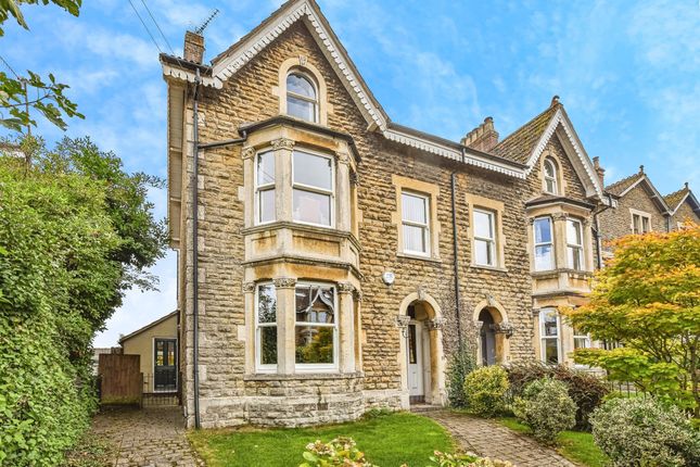 5 bedroom semi-detached house for sale