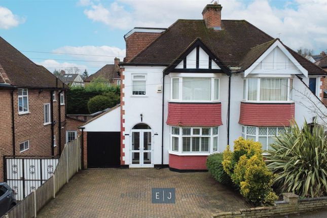 Harwater Drive, Loughton IG10 4 bed semi