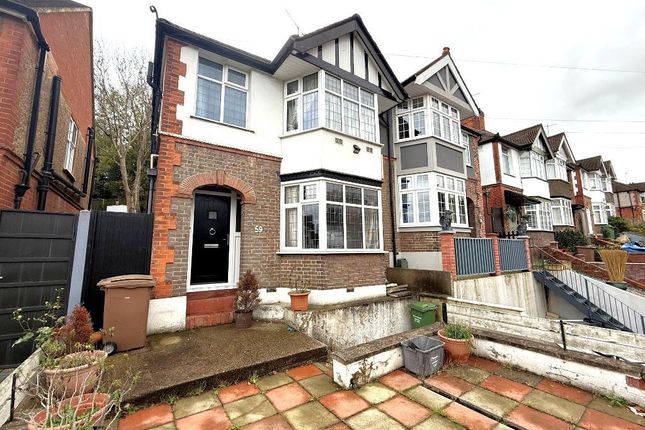 South Luton, Luton LU1 3 bed semi