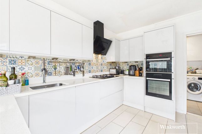 6 bedroom semi-detached house for sale