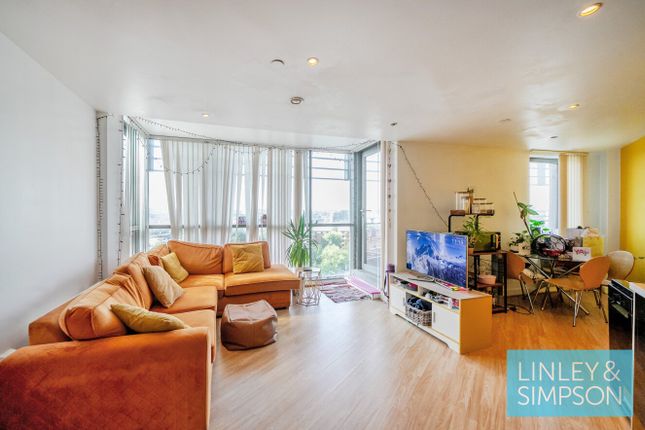 ECHO CENTRAL, CROSS GREEN LANE... 2 bed flat for sale