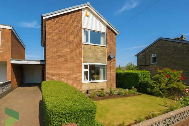 Knowlesly Road, Darwen 3 bed detached house for sale