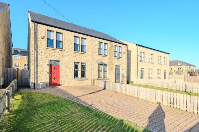 Carlisle Road, Pudsey, West Yorkshire 3 bed semi