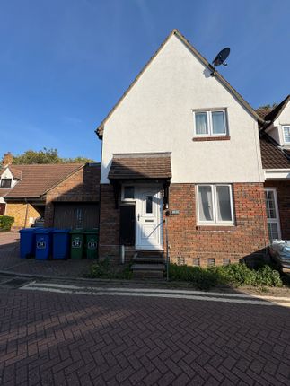 Reveley Square, London SE16 3 bed semi