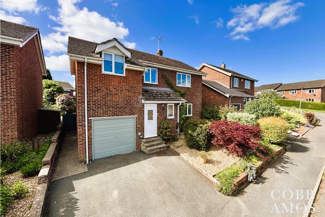 4 bed detached house