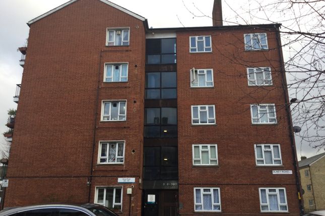 London, SE17 2 bed flat for sale