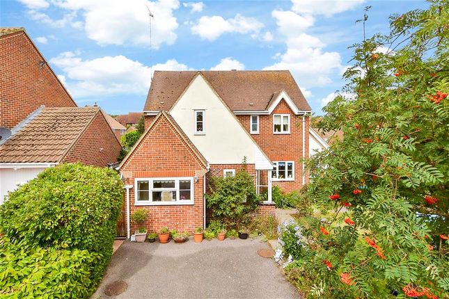 4 bed detached house