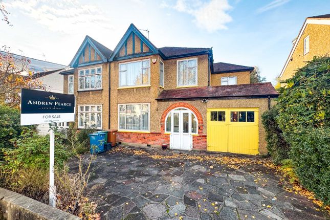 Pinner, Greater London HA5 4 bed semi