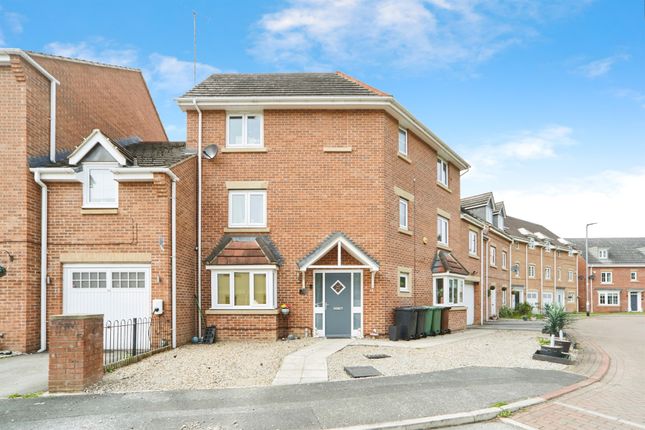 5 bedroom town house for sale