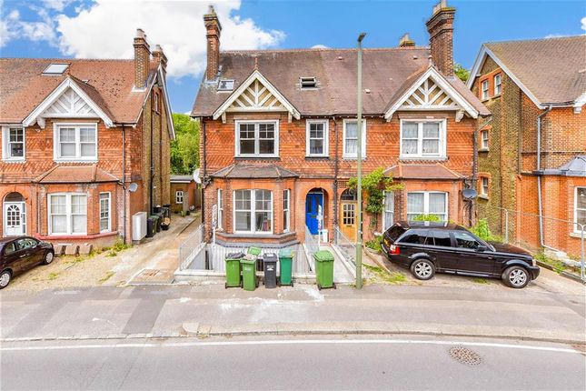 1 bedroom ground floor flat for sale