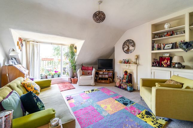 Clifton Road, Crouch End N8 2 bed apartment for sale