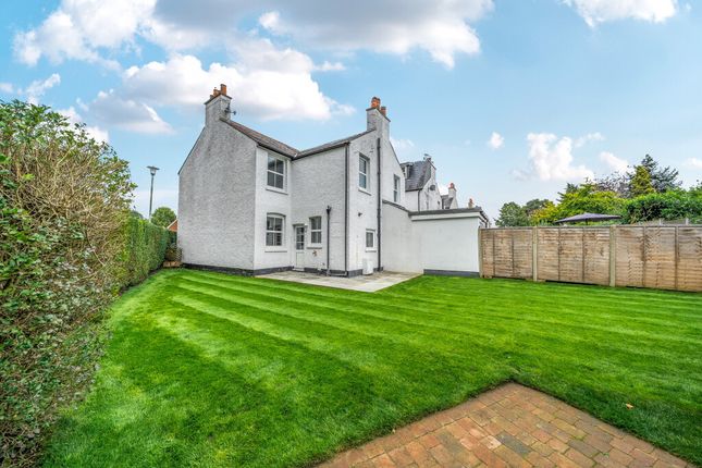 Pinewood Close, Gerrards Cross... 2 bed end of terrace house for sale