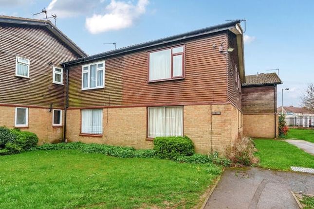 Holmedale, Slough, Berkshire, SL2 1 bed maisonette for sale