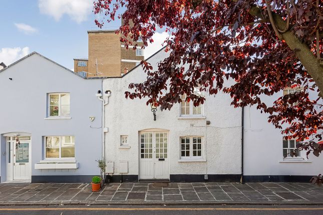 Kelso Place, Kensington, London, W8 1 bed mews for sale
