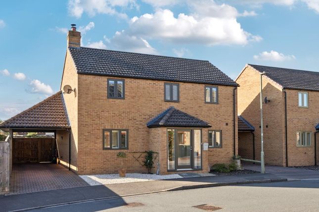 Cotswold Close,  Minster Lovell,  OX29 3 bed detached house for sale