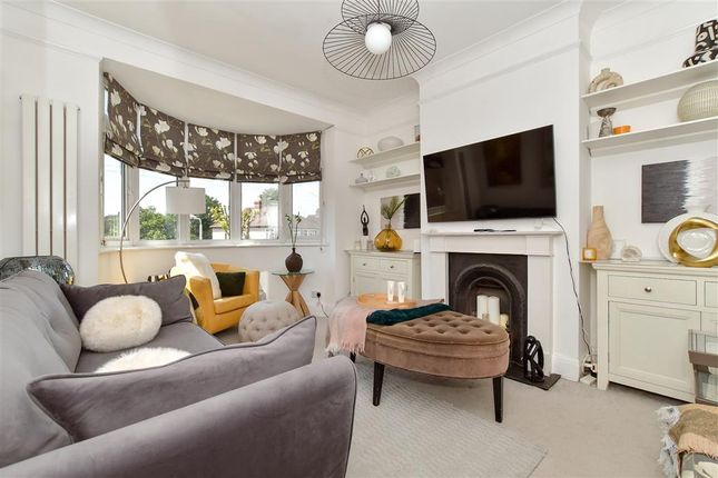 3 bed maisonette