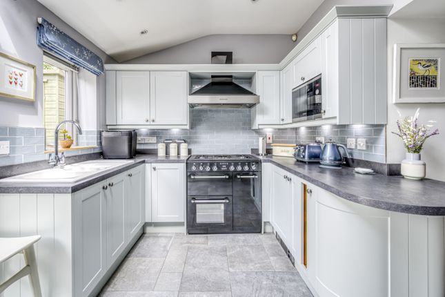 Cirencester Road, Tetbury... 2 bed end of terrace house for sale