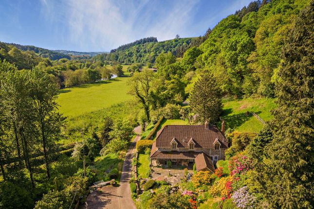 Cove, Tiverton, Devon 4 bed detached house for sale