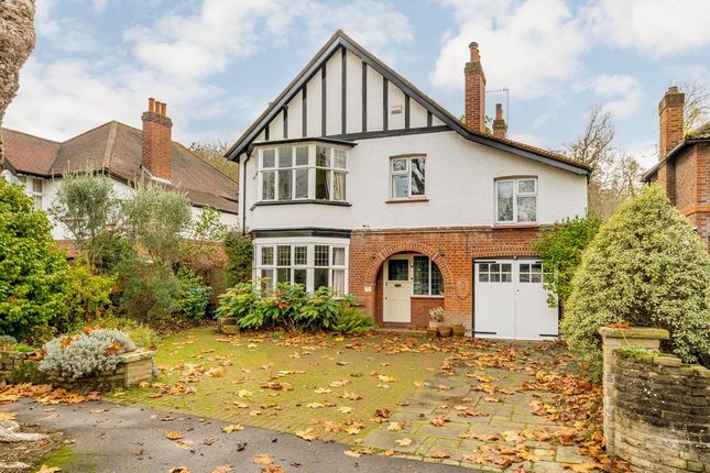 Ormond Avenue, Hampton TW12 5 bed detached house for sale