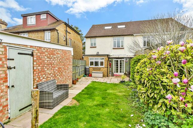 4 bedroom semi-detached house for sale