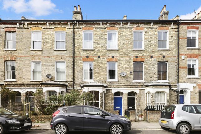 Moray Road, Finsbury Park 1 bed flat for sale