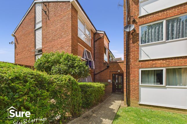 Nightingale Walk, Hemel Hempstead... 1 bed flat for sale