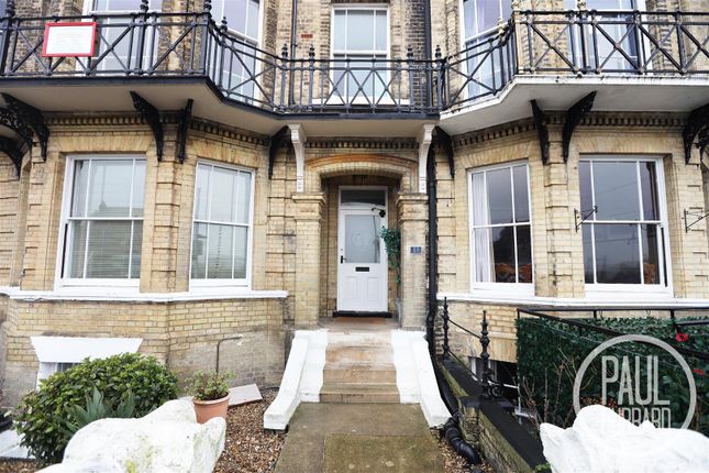 Kirkley Cliff, Lowestoft 1 bed flat for sale