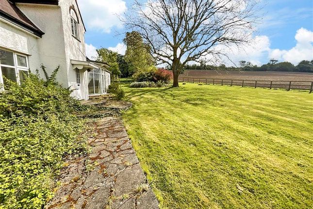 4 bed detached house