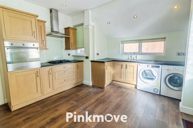 2 bed detached bungalow