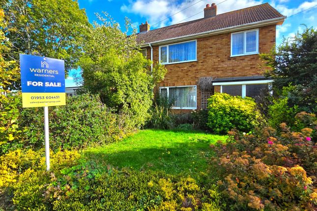 Rothbury Road, Wymondham, Norfolk, NR18 3 bed semi