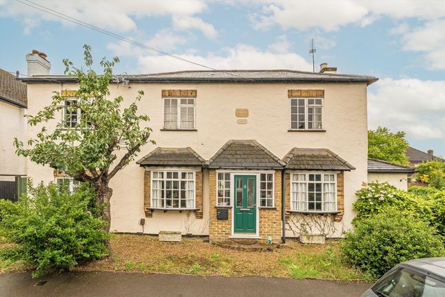 Cherry Orchard Road, West Molesey KT8 4 bed detached house for sale